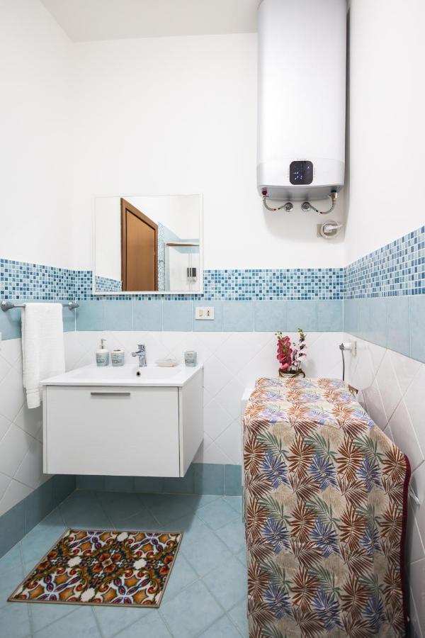 Ferienwohnung Ai Bottonai Casa 23 Palermo Exterior foto